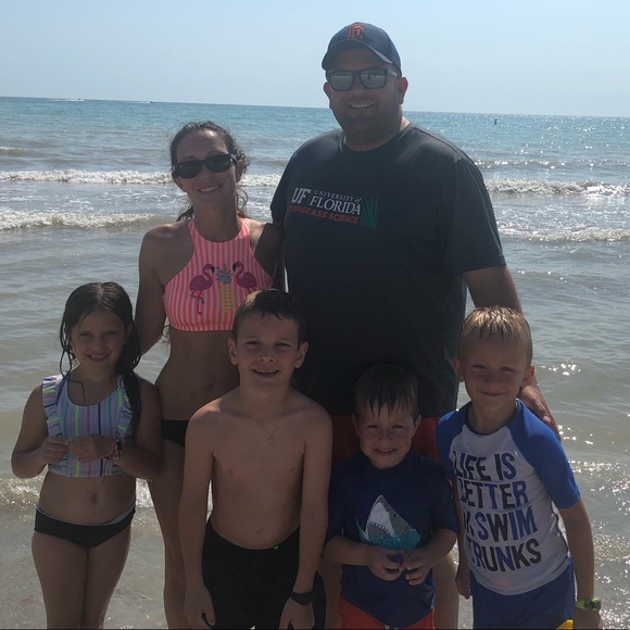 Meet your Posher, Amanda - Picture 2 of 6